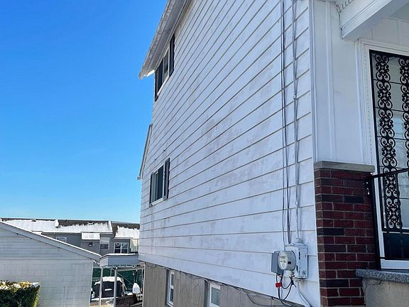 2nd image of 942 Mount Vernon Avenue 62 #L-61