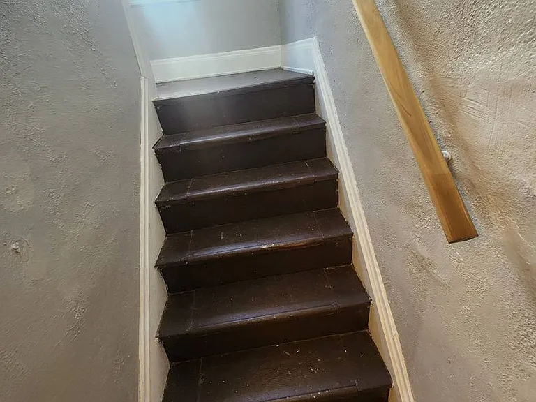 11702 Honeydale Ave — Photo 1