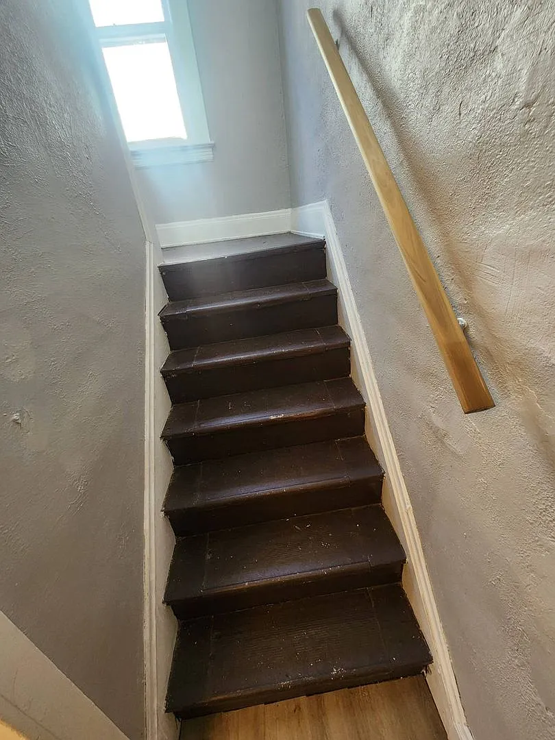 11702 Honeydale Ave #Up photo 1