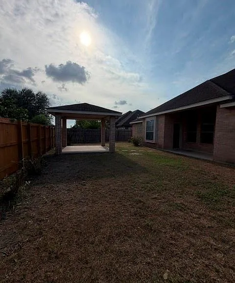 1104 Sundown Cir — Photo 18