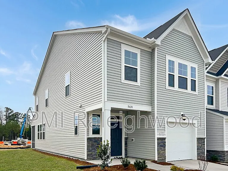 5028 Arkose Dr — Photo 2