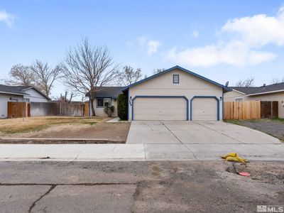 569 Shadow Ln, Fernley, NV, 89408
