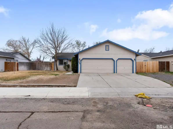 569 Shadow Ln, Fernley, NV 89408