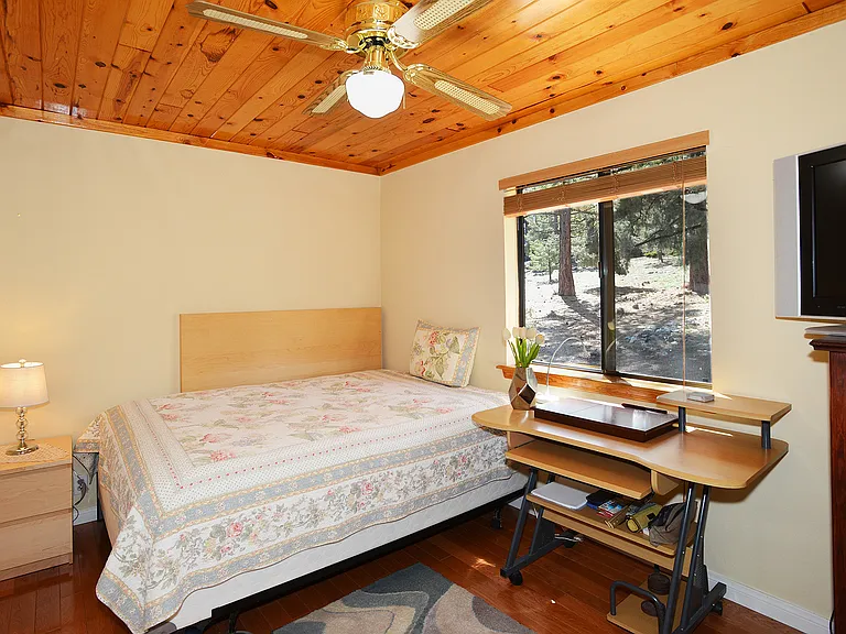 15329 Acacia Way — Photo 3