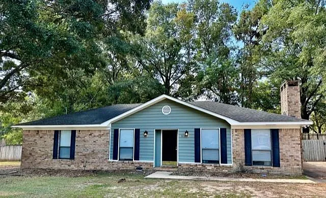 3 bed, 2.0 bath, 1525 sqft, $1,650 — Photo 1