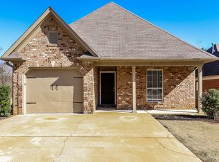 2093 Willow Glenn Dr, Birmingham, AL 35215