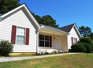 108 Hunters Lake Dr, Villa Rica, GA 30180