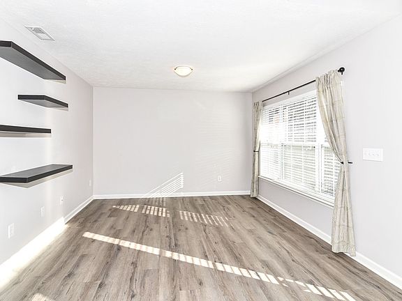 5th image of 8231 Jo Ellen Dr