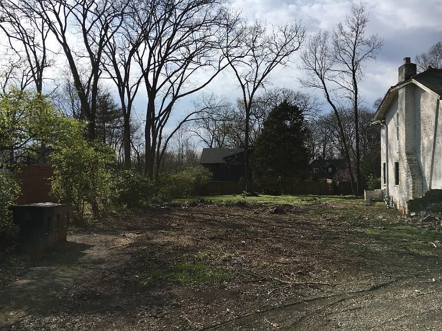 2nd image of 2809 27th Ave S