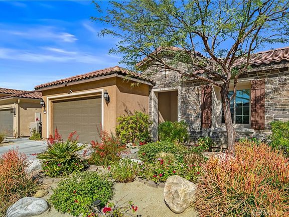 4th image of 82 Prosecco