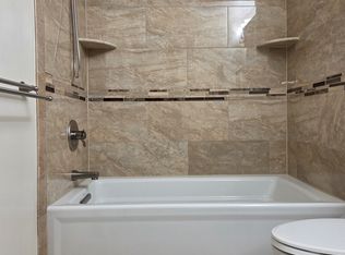 799 Sassafras Ct, Mahwah, NJ 07430