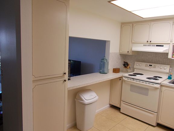 5th image of 342 Southwind Dr APT 120