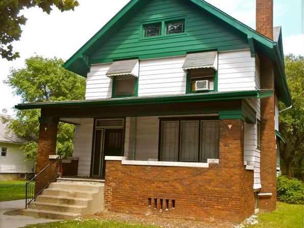 1208 N University St