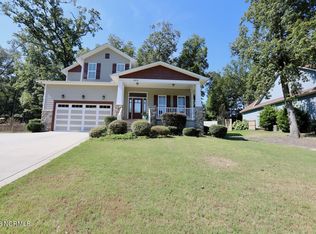 205 Devon Cir, Aberdeen, NC 28315