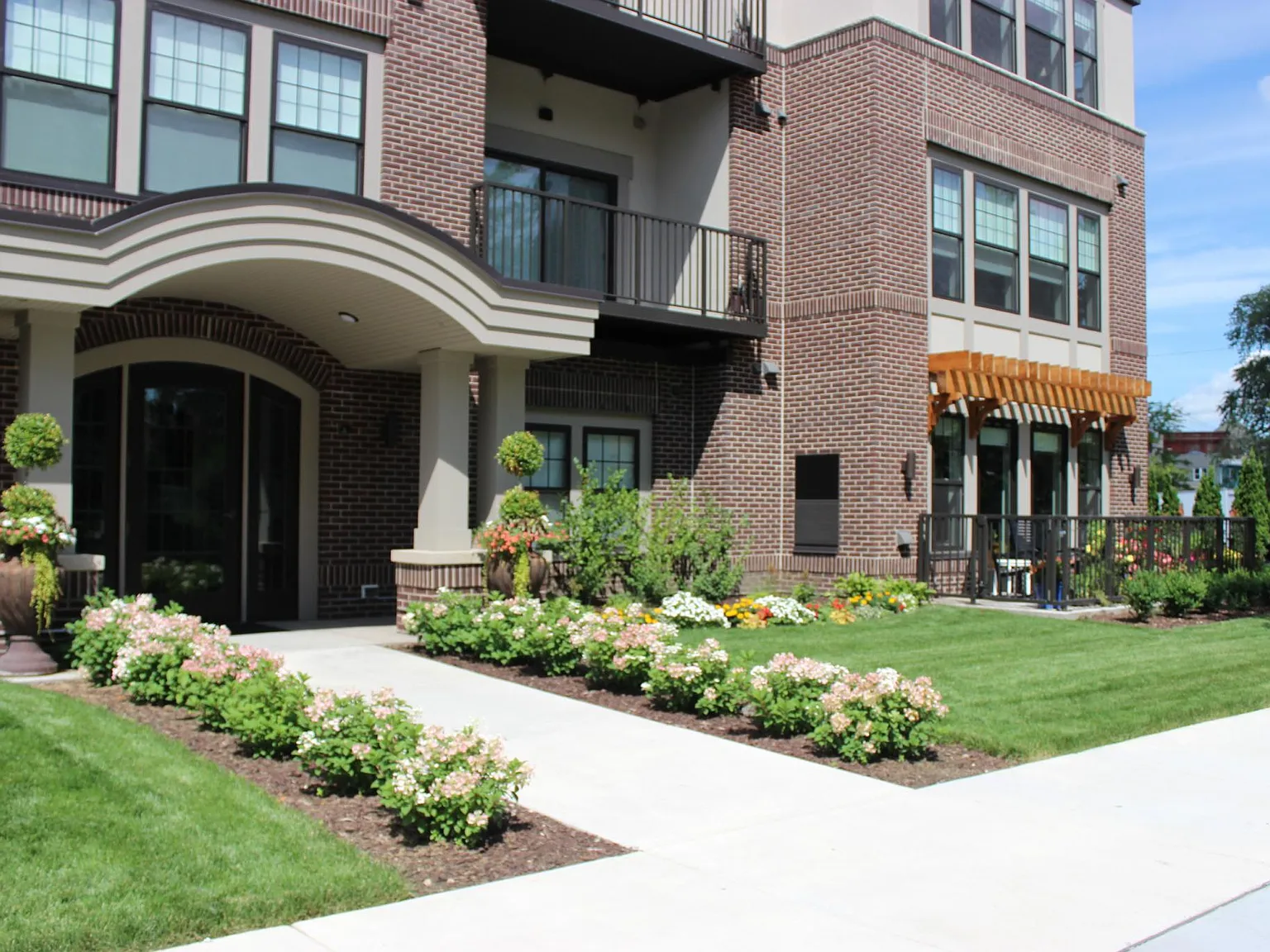 Ewing Place — Photo 4