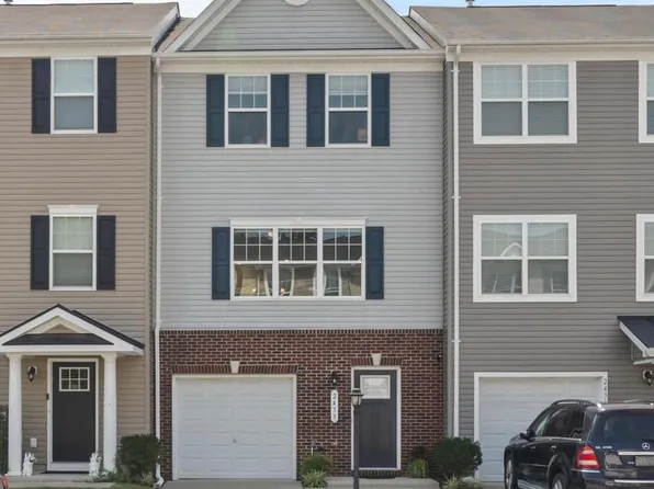 2433 Drake Ln, Fredericksburg, VA 22408