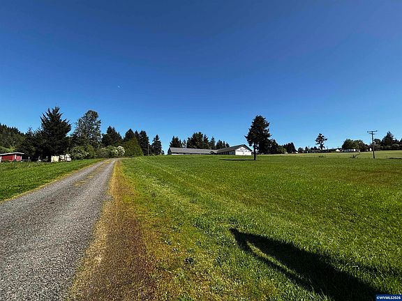 2nd image of 38520-38524 Highway 226