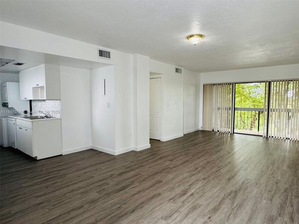 6320 SW 138th Ct APT 408