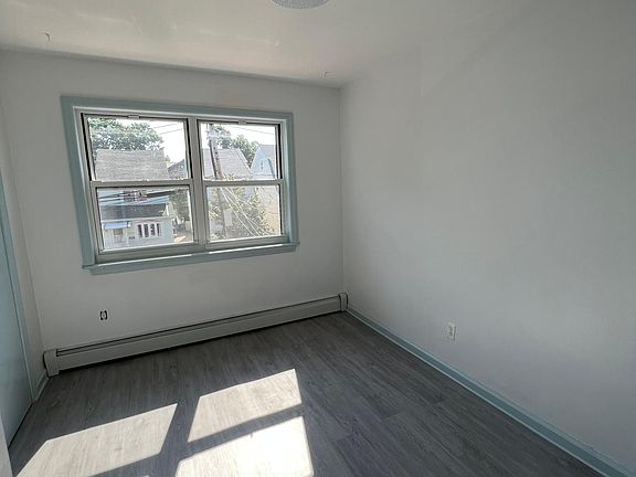 4th image of 5930 156th St Floor 2