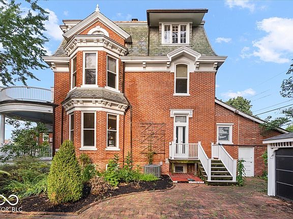 39th image of 524 W Sycamore St