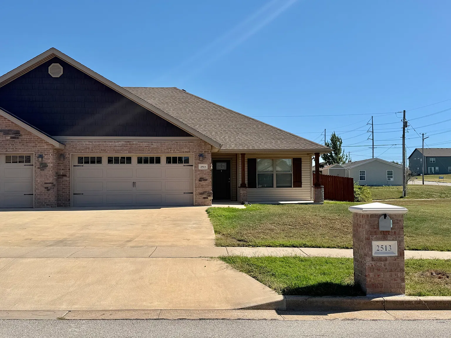 3 bed, 1500 sqft, $1,625 — Photo 1