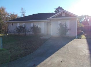 20 Lexington Cir, Phenix City, AL 36869