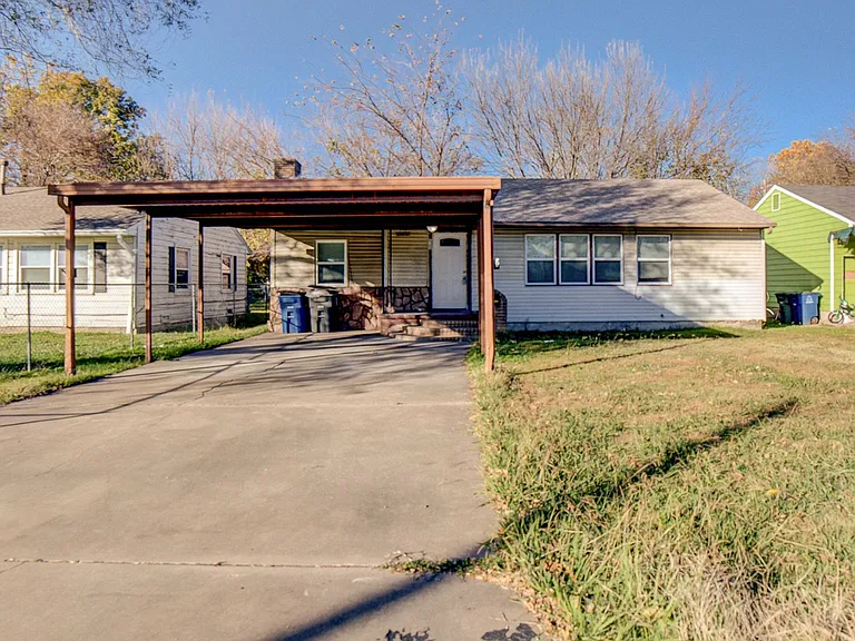 6703 E Queen St — Photo 23