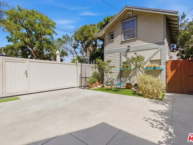2624 Van Buren Pl — Photo 31