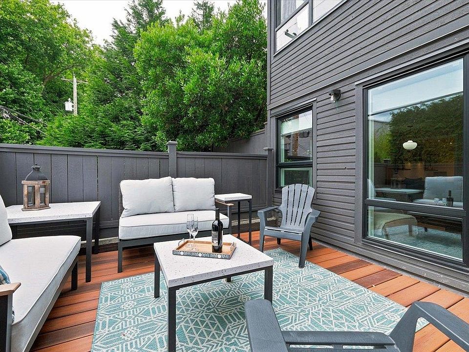 1st image of 2455 York Ave #107