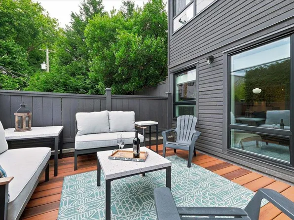 2455 York Ave #107, Vancouver, BC V6K 1C9