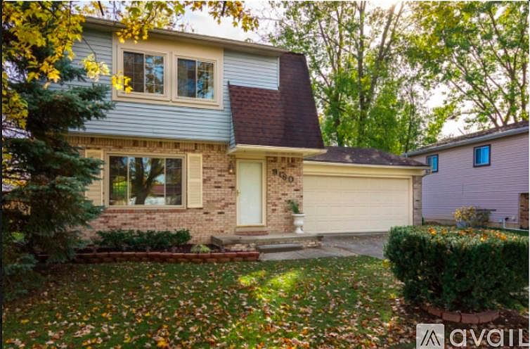 1st image of 9180 Ascot Dr