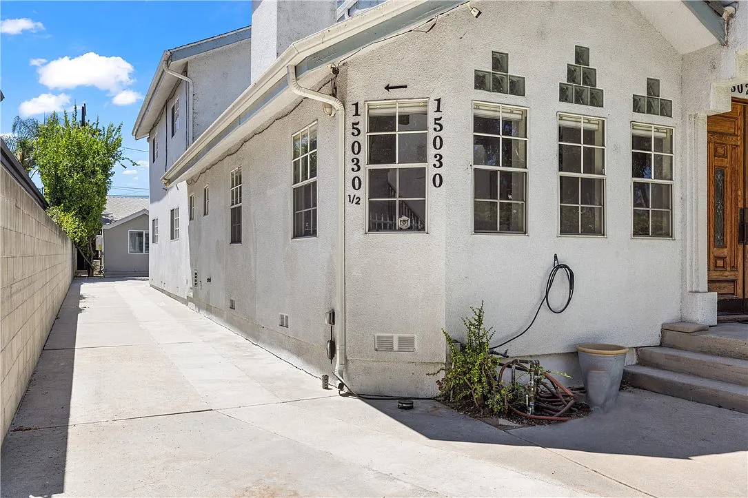 2 bed, 822 sqft, $3,500 — Photo 4