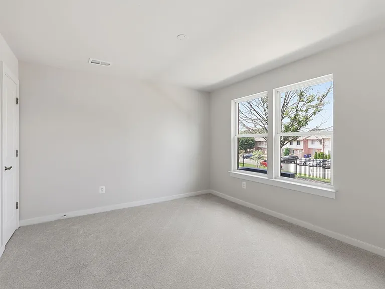 2118 Acadia Rd — Photo 21