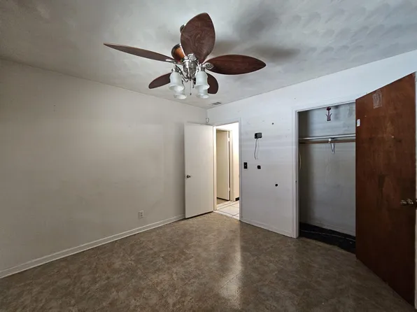 950 W 36th Street, Riviera Beach, FL 33404