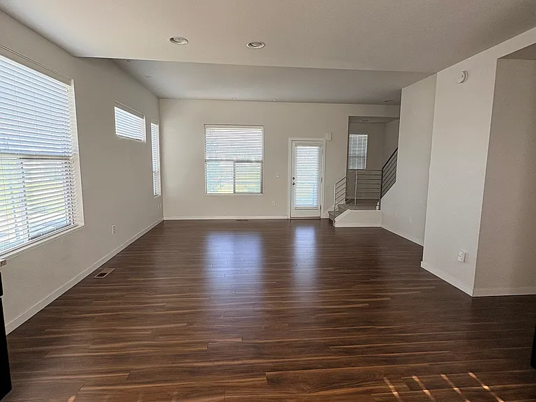4971 Valentia St — Photo 3