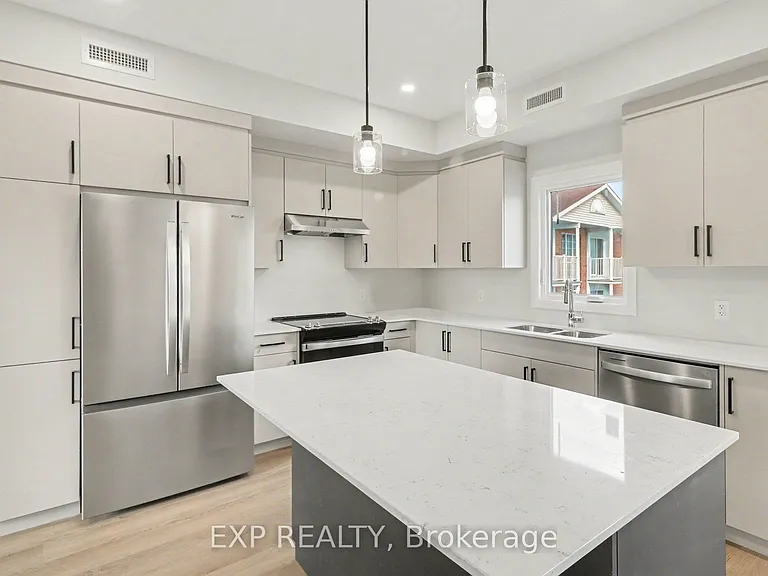 1089 Notre Dame St #6 — Photo 12