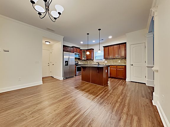 4th image of 286 Ascott Ln