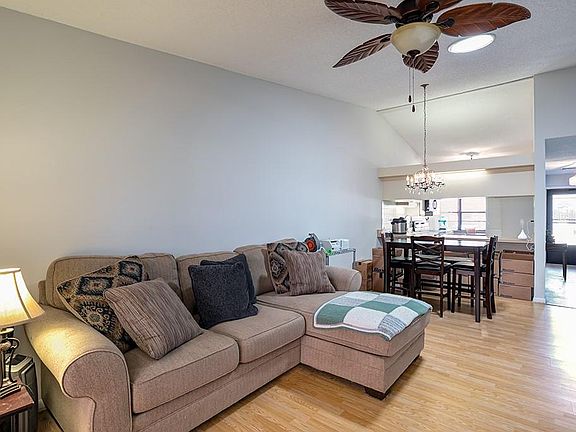 2nd image of 225 Homewood Ave #225
