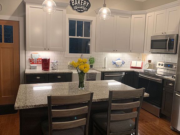 4th image of 5616 Orchid Ln