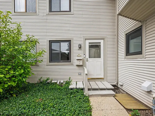 541 Verde Dr, Schaumburg, IL 60173