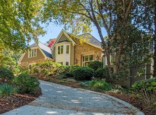 1440 N Riverside Cir, Sandy Springs, GA 30328