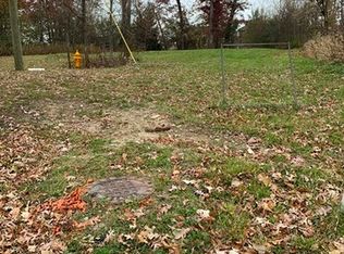 235 N Elmwood Ave, Addison, IL 60101