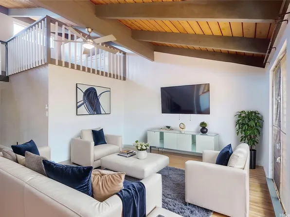 94-21 Apohele Pl, Mililani, HI 96789