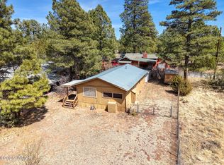 3305 Forest Dr, Overgaard, AZ 85933
