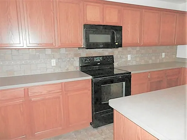 205 Sanctuary Way — Photo 3