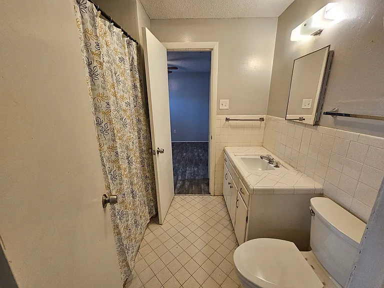 Patriot Apartments — Photo 32