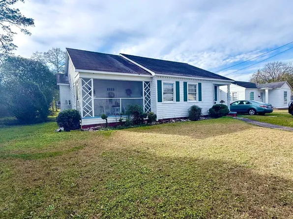 319 W End Dr, New Roads, LA 70760