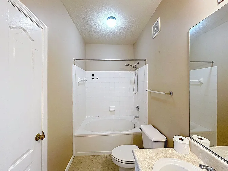 10471 Villa View Cir — Photo 8