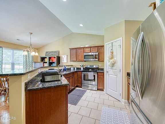 4th image of 6936 Harvest Grove Ln