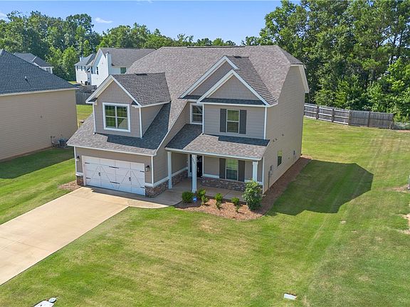 4th image of 1844 Wildwood Dr